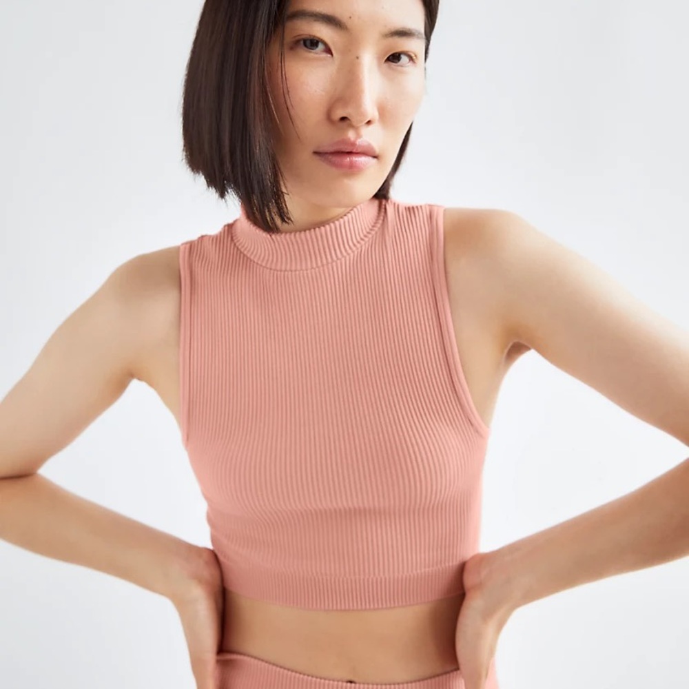 Aritzia ribbed mock neck babaton tank xs